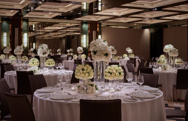 فندق والدورف أستوريا مركز دبي المالي 